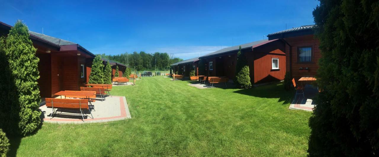 Trzy Czajki Letniskowe Lodge *